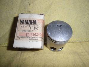 ☆ 超超 お宝！！ＹＡＭＡＨＡ.ジョグ・機種不明（２４Ｇ）ＰＩＳＴＯＮ・新品・ 純正 ☆