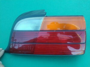 ☆ BMW E36 318 クーペ 右 テールランプ 中古 希少