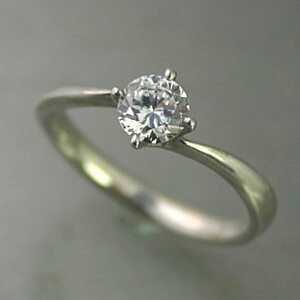 婚約指輪 安い ダイヤモンド リング 0.6カラット プラチナ 鑑定書付 0.643ct Fカラー SI2クラス 3EXカット CGL