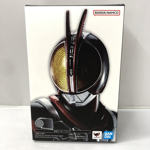 【中古】バンダイ S.H.Figuarts 真骨彫製法 仮面ライダーファイズ 仮面ライダー555[240015241493]