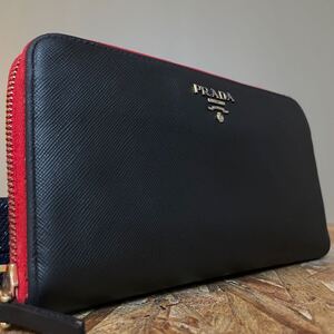 1円 PRADA 美品 プラダ ラウンドファスナー 長財布 男女 ■レザー　サフィアーノレザー　黒　ブラック　 二つ折り　レッド　人気