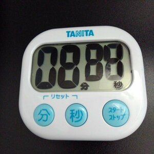 ☆美品☆TANITA タニタ でか見えタイマー100分計 TD-384 大きくて見やすい表示 カウントダウン マグネット スタンド ホワイト 18 00051