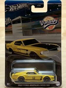 【ドン・キホーテ限定/新品：未開封】HOT WHEELS ホットウィール 1969年 フォード マスタング ボス 302 [ヴィンテージ レーシングクラブ]