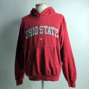 90’S ナイキ NIKE TEAM OHIO STATE シティロゴワッペン プルオーバースウェットパーカー 裏起毛 S レッド オールドヴィンテージ m1127-27