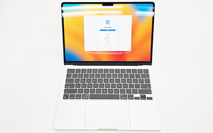 Apple/アップル/MacBook Air (M2, 2022)/マックブックエアー/Z15W00063/8GB/256GB/シルバー/ノートパソコン/初期化済