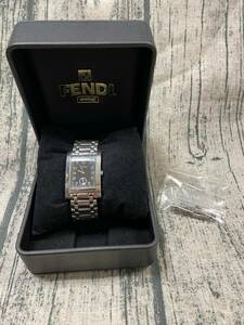 FENDI 腕時計 クォーツ/スクエア　014-7000G-758/中古品/現在不動品