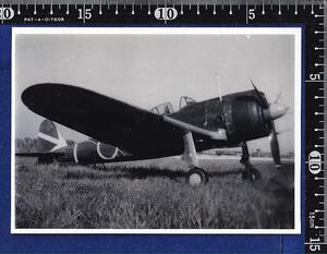 飛行機写真(複製) 1枚　飛行第64戦隊の1式戦闘機「隼」　戦前陸軍航空隊　2Lサイズ＝B6版