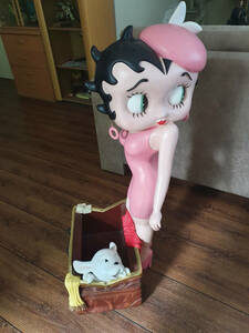 ベティちゃん　ベティ　ベティ・ブープ　Betty Boop 限定　レア　入手困難 フィギュア　人形　希少 マガジンボックス　パジー