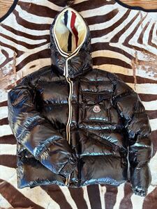 モンクレール ブランソン　MONCLER BRANSON ダウンジャケット　黒　ブラック　ワッペン付　取り外しフード付　サイズ2 