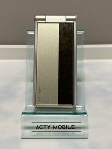 docomo ワンプッシュ ケータイ P-01E ゴールド 折り畳み　FOMA 携帯電話 3G　ガラケー　Y5