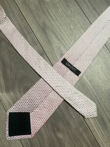 人気　DKNY ダナキャラン　ネクタイ　ピンク　ドット　小紋　スリム　シャイニー　光沢　定番　日本製　シルク　ハイブランド　高級