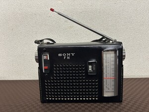 A3　SONY　ソニー　TFM-110WB　アンティーク　ラジオ　オーディオ機器　レザーケース付き　昭和レトロ　現状品