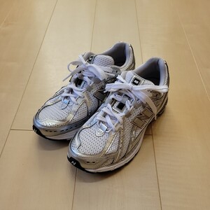 ★試着程度new balance M1906RI ニューバランス スニーカー