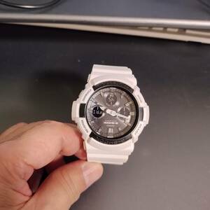 G-SHOCK GAW-100B ホワイト Gショック 電波時計