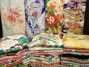 平和屋本店■1円 振袖 まとめて 50点 鴛鴦 風景 花柄 駒刺繍 金彩 金銀糸 など 着用可能多数 未使用品あり 全て正絹 se2690