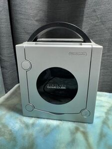 ゲームキューブ Nintendo ニンテンドー GAMECUBE 任天堂 シルバー DOL-001 日本国内専用 1223I