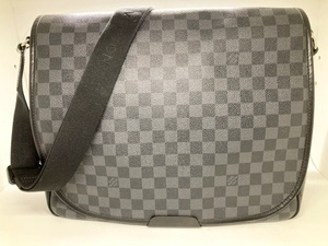 ◆◆【Louis Vuitton】ルイヴィトン ダミエグラフィット ダニエルGM ショルダーバッグ メンズ 大きめ かぶせ N58033 oi ◆◆