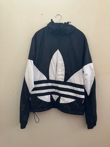 adidas originals アディダス　FM3757 M ビッグロゴ