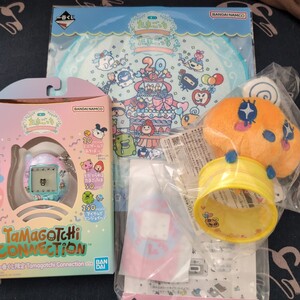 一番くじ たまごっち A賞 限定 Tamagotchi connection ＋ C賞 おでかけポーチマスコット めめっち ＋ F賞 タオル ＋ G賞 フォンタブ　②