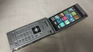 D4945 docomo FOMA P-04B Panasonic パナソニック ガラケー ケータイ 折畳式 簡易動作確認＆簡易清掃＆初期化OK 判定○ 現状品 送料無料　