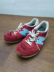 送料無料け42754 New Balance ニューバランス レディーススニーカー バーガーデン WR996HF サイズ24.0cm