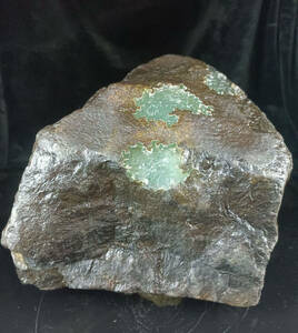 精品　ガラス種　正陽緑翡翠原石