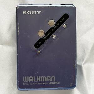 【ジャンク品】SONY WM-EX677　カセット プレーヤー ウォークマン　ソニー CASSETTE WALKMAN　本体のみ