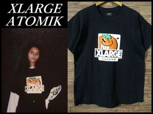 G② ◆ XLARGE エクストララージ × ATOMIK アトミック コラボ S/S TEE ATOMIK OG 半袖 ロゴ 両面プリント オレンジ Tシャツ トップス 黒 L