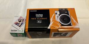 FUJIFILM instax mini 90 NEO CLASSIC ブラック FUJIFILM チェキ用フィルム 20枚入（10枚入×2）セット