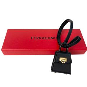 未使用 現行モデル フェラガモ Ferragamo レディース バッグ チャーム ブラック【中古】