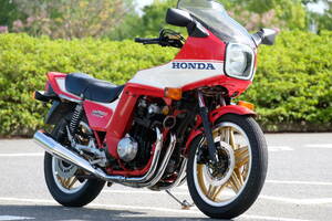 【HONDA CB750F BOL D