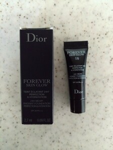 ☆Dior　ディオールスキン　フォーエヴァー　フルイド　グロウ1N(リキッドファンデーション)2.7ml・試供品☆