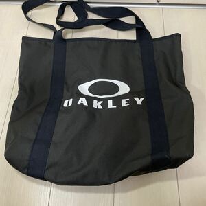 オークリー OAKLEY トートバッグ ESSENTIAL DAY TOTE 2.0 自宅保管品　 撥水