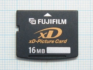 ★FUJIFILM xD ピクチャーカード １６ＭＢ 中古★送料８５円・１８５円