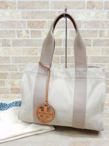 TORY BURCH/トリーバーチ キャンバス×レザー トートバッグ/ハンドバッグ チャーム付き 【825y2】