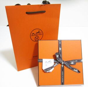 HERMES エルメス 空箱 紙袋 リボン 白 ハンドタオルが入っていた