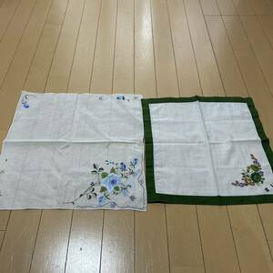 新品未使用　刺繍ハンカチ2枚セット