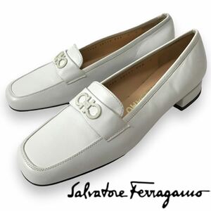 o274 未使用 Salvatore Ferragamo サルヴァトーレフェラガモ ガンチーニ ビット ローファー パンプス ホワイト 6 正規品 ヴィンテージ