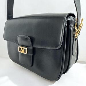 美品 CELINE セリーヌ ショルダーバッグ 馬車金具 レザー ゴールド金具 ブラック 黒 レディース ヴィンテージ オールド