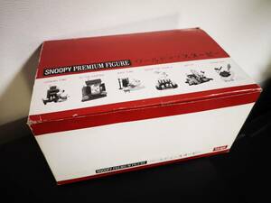 タルガ ワールド オブ スヌーピーの世界 ピーナッツ 12種セット ウッドストック カートンボックス付 SNOOPY PREMIUM FIGURE Peanuts W.A.I.