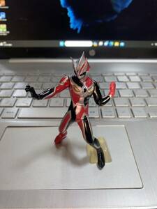 R6 HG ガシャポン ウルトラマン 　1