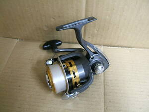 中古 DAIWA ダイワ JOINUS 2500 スピニングリール 働作品　653