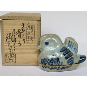 （九月☆特売品）遠州七窯 近江膳所焼 岩崎新定作 オシドリ香合 茶道具〔税込・送料込〕【中古】