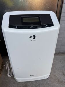 DAIKIN ダイキン MCZ70SKS-W 空気清浄機 ホワイト ストリーマー 除加湿空気清浄機 除湿 脱臭 花粉 ホコリ 中古品