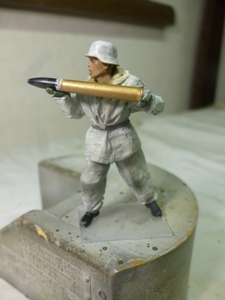 1／３５ ドイツ自走砲クルー冬期完成品２