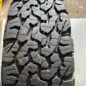 LT215/65R16 103/100S 8PR BFグッドリッチ オールテレーン T/A KO2 RBL レイズドブラックレター オフロード 2019年製　送料無料　バリ山