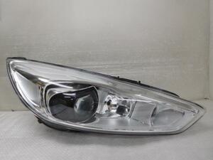 フォード フォーカス 右ヘッドランプ - 358270　varroc　F1EB-13D154-HA　HID