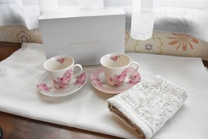 G-YA11*条件付き送料無料も有！ローラアシュレイ*ペア コーヒーカップ＆ソーサー2客 タオルセット*LAURA ASHLEY*薔薇バラ*ローズ