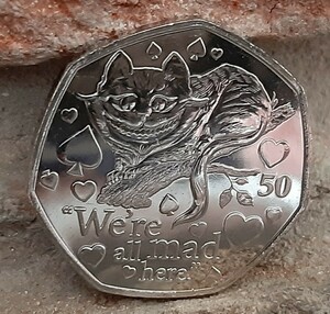 マン島 エリザベス女王 50ペンス 2021年 不思議の国のアリス チェシャ猫デザイン Brilliant uncirculated British coin 