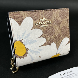 【COACH 本物 新品 コーチUSAアウトレット正規品】スナップ ウォレット シグネチャー フローラル プリント 二つ折り 財布 CZ601 花柄 新作